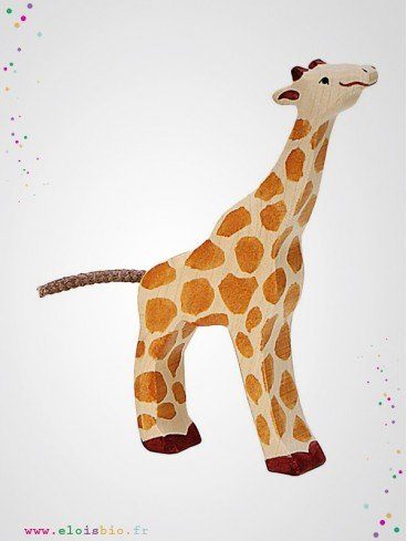 Petite Girafe mangeant en bois