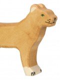 Lionne en bois