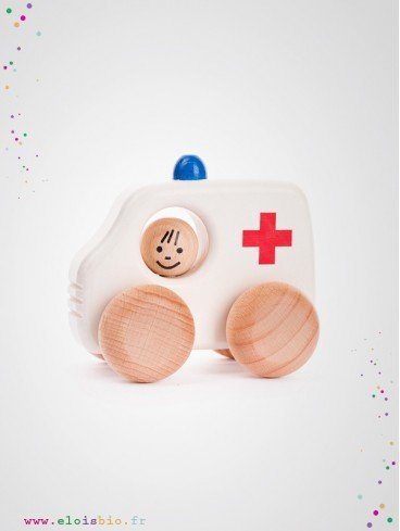 Petite ambulance en bois
